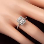 0,45 Karat Mozanit Taşlı Baget Yüzük resmi