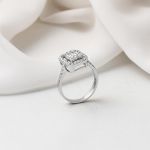 0,45 Karat Mozanit Taşlı Baget Yüzük resmi