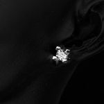 Zer 0,14 Karat Tektaş Pırlanta Küpe resmi