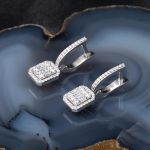 0,72 Karat Baget Pırlanta Küpe  resmi