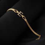 E Harfi Örgü Zincir Altın Bileklik resmi
