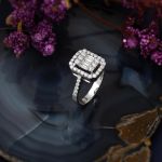 0,45 Karat Mozanit Taşlı Baget Yüzük resmi