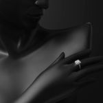 Klasik Beyaz Altın Baget Taşlı Yüzük resmi