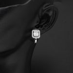 14 Ayar Klasik Beyaz Altın Baget Taşlı Set resmi