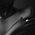 8 Ayar Beyaz Altın Baget Yüzük resmi