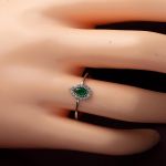 Damla Yeşil Taşlı Altın Yüzük resmi