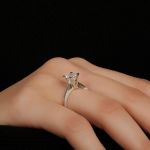 0,60 Karat Mozanit Tektaşlı Altın Yüzük resmi