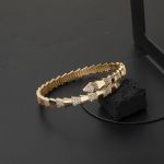 Serpenti 14 Ayar Kelepçe Altın Bilezik resmi