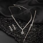 14 Ayar Mavi Taşlı Beyaz Altın Set resmi