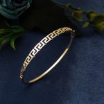 Versage Model 14 ayar Altın Kelepçe Bilezik