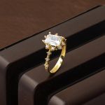 14 Ayar Altın Baget Taşlı Yüzük