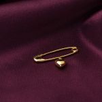 Kalpli Altın Çocuk İğnesi