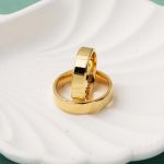 14 Ayar Düz Köşeli 5 mm. Enli Bayan Alyans