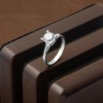 Baget Taşlı Tektaş 14 Ayar Altın Yüzük