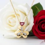 3 Kalpli Baget Taşlı Altın Kolye resmi